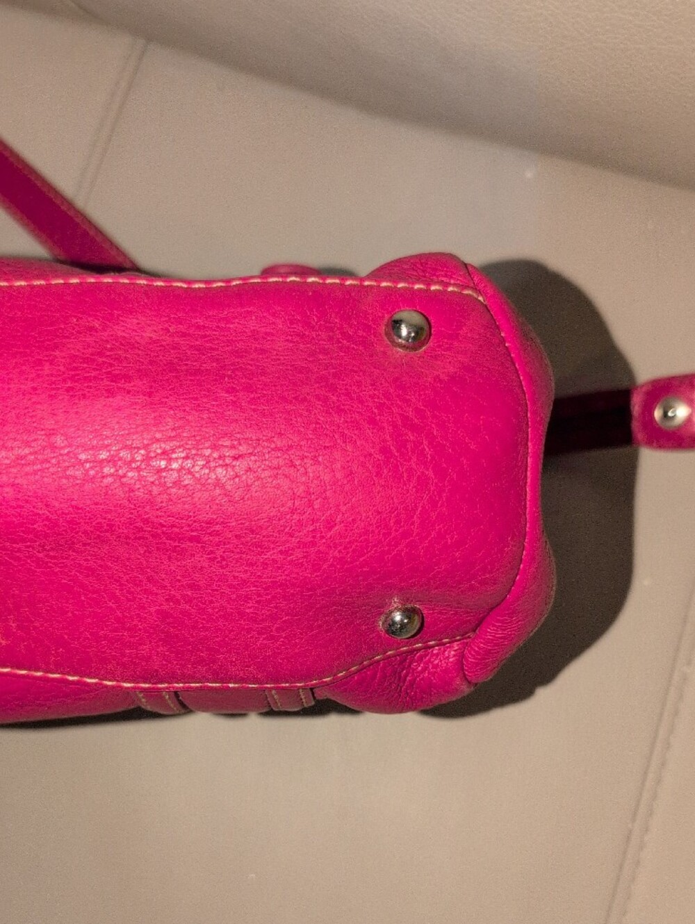 Fossil Fuchsia Leather Shoulder Bag - Picture 10 of 16